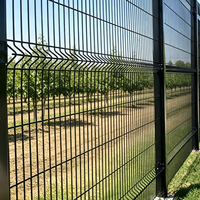 Clôture en treillis métallique 3D durable de 1,8 m pour l'extérieur, avec modélisation 3D, idéale pour les parcs agricoles et les bases éoliennes