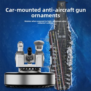Ornamento per Cruscotto Auto, Modello Rotante Creativo con Pistola Solare Anti-Arrampicata, Diffusore di Aromi per Auto - Product Image 4