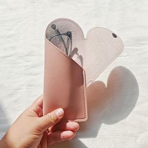 Portable Heart Shaped <b>Glasses</b> <b>Case</b> Unisex <b>Glasses</b> Pouch <b>Slim</b> Travel <b>Glasses</b> Organizer Bag - Product Image 4