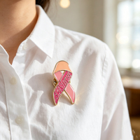 Broche en métal émaillé en forme de ruban rose pour la sensibilisation au cancer du sein, avec bordure dorée, symbole de soutien, badge de forme irrégulière pour vêtements