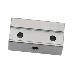 Piezas CNC 3D de alta precisión personalizadas, accesorio duradero para electroerosión por hilo fabricado con aluminio, cobre, latón, acero inoxidable - Product Image 2