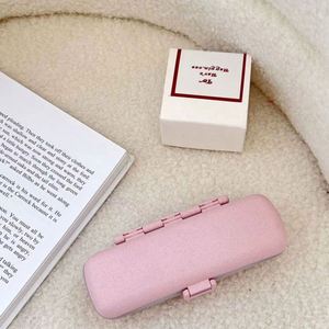 Jh Medibox Organisateur pratique en paille de blé personnalisable à 8 compartiments, boîte de rangement pour pilules sans BPA de qualité alimentaire - Product Image 3