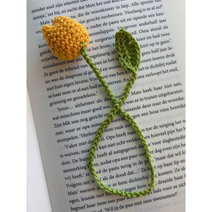 Handmade Crochet Tulip Flower Bookmarks Set Of 8 Multicolor Cotton Yarn Reusable Tulip Bookmark For Reading <b>Gifts</b> And Decoration - Product Image 4