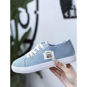 Sneakers in tela slip-on semplici e moderne per uomo e donna, scarpe leggere e traspiranti con lacci per studenti - Product Image 5