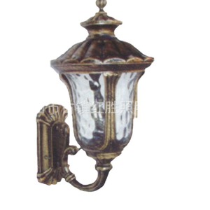 Lámpara de Pared de Aluminio Fundido para Exteriores, Estilo Europeo - Product Image 1