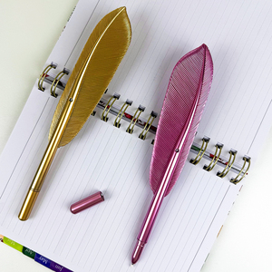 Penna a Sfera Promozionale di Alta Qualità a Forma di Piuma in Plastica, Rossa e Rosa, con Punta da 1.0mm, Logo Sportivo, per Scrittura - Product Image 6