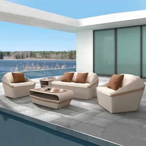 Meubles <span class=keywords><strong>de</strong></span> <span class=keywords><strong>salon</strong></span> d'extérieur confortables en rotin avec coussins moelleux et tables d'appoint en bois pour <span class=keywords><strong>jardin</strong></span> et bord <span class=keywords><strong>de</strong></span> piscine - Product Image 5
