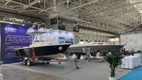Bateau de pêche à console centrale en fibre de verre de 27 pieds