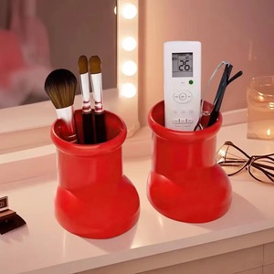 <span class=keywords><strong>Astro</strong></span> <span class=keywords><strong>Boy</strong></span> Little Red Boot, support créatif pour pinceaux de maquillage, porte-stylos de bureau, vase décoratif, rangement de fournitures de bureau - Product Image 4