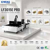 Machine de découpe laser à fibre de type portique à refroidissement par eau pour plaques métalliques avec prise en charge AI/PLT, haute productivité, utilisation facile