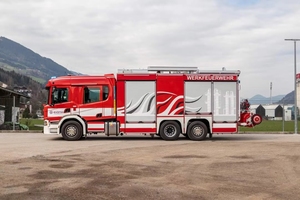 <span class=keywords><strong>Camion</strong></span> <span class=keywords><strong>de</strong></span> pompiers pour intervention aquatique, réservoir <span class=keywords><strong>de</strong></span> plus <span class=keywords><strong>de</strong></span> 10000 L, transmission 6x4, norme d'émission EURO 6, moteur diesel <span class=keywords><strong>de</strong></span> plus <span class=keywords><strong>de</strong></span> 450 ch, neuf, origine Hubei - Product Image 2