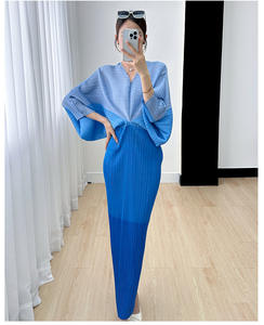 Vente de robes mi-longues pour femmes, tendance, haut de gamme, été, écologiques, naturelles, plissées, à blocs de couleur, à manches chauve-souris, fournisseur réputé - Product Image 6