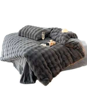 Juego de edredón de piel de conejo súper suave de poliéster 100% - Product Image 5