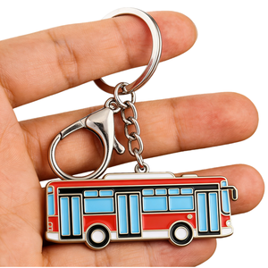 Porte-clés personnalisés en alliage de zinc sur le thème du transport, fabriqués en usine depuis 23 ans : motos, métros, bus, taxis, trains à grande vitesse - Product Image 3