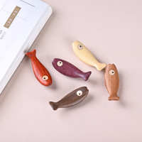 Magnifique aimant de réfrigérateur en bois massif en forme de poisson, ornement culturel créatif, autocollant magnétique pour cadeau et décoration de cuisine
