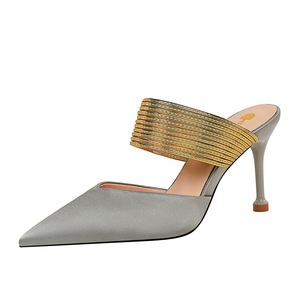 Chaussures pour femmes BIGTREE <span class=keywords><strong>2020</strong></span>, nouvelle mode, talons aiguilles Baotou, bouche peu profonde, bout pointu, en soie et satin, pantoufles ajourées - Product Image 3