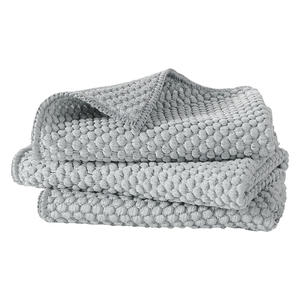 Paño de Cocina de Microfibra Gris, 300gsm, con Diseño de Puntos, Altamente Absorbente, Reutilizable y de Secado Rápido para Cocina y Baños - Product Image 1