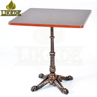 Table à manger en fonte design antique, en pointes, ancien, table basse, en fer forgé