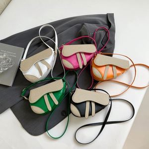 Hot Selling Newest Fashion Retro PU Leather Crossbody <b>Shoulder</b> Bag Shell Closure Single <b>Strap</b> Waterproof Elegant Women's - Product Image 1