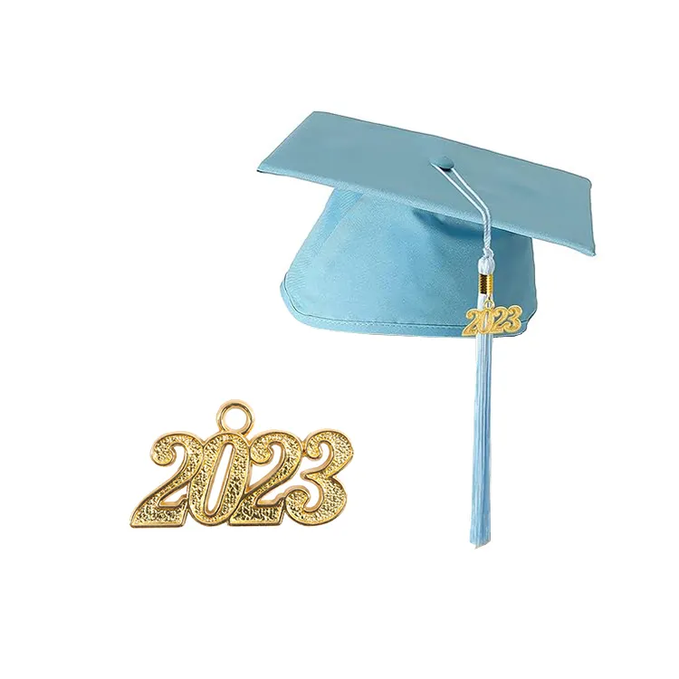 אוניברסיטת מט פוליאסטר למבוגרים כחול סיום שמלת וכובע עם ציצית
