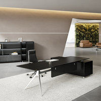 Bureau d'ordinateur moderne avec rangement, bureau ergonomique pour le bureau à domicile, bureau noir, bureau avec structure en acier inoxydable, bureau de direction
