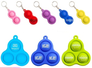 Vente en gros de jouets sensoriels de fête de qualité supérieure, porte-clés en forme de pois - Product Image 4