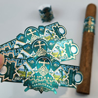 Autocollant de bague de cigare en feuille d'or de luxe de forme personnalisée Autocollant de bande de cigare personnalisé de haute qualité sensible à la chaleur UV estampillé à chaud