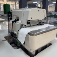 Machine à coudre surjeteuse à double aiguille à 4 fils en métal à lit plat à entraînement direct à grande vitesse S3-4AT pour l'industrie du vêtement