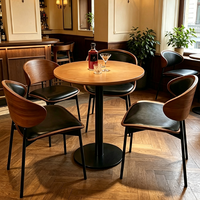 Combinaison table et chaises de restaurant de style western américain moderne, pour restaurant, bar, café, hôtel.