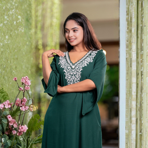 Vestido Maxi Casual Elegante con Mangas Campana y Dobladillo Asimétrico, Bordado y Duradero para Mujer - Product Image 6