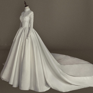 3123 donna musulmana di alta qualità in pizzo a maniche lunghe sposa modesto abito da sposa con strascico lungo - Product Image 1
