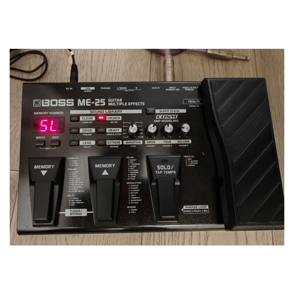 Jelo Boss ME-25 Guitar Multi-Effects Pedal 90% New Stainless Steel