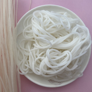 Fideos de Arroz Vietnamitas Frescos al Por Mayor, los Más Vendidos, de Vietnam, al Mejor Precio - Product Image 1