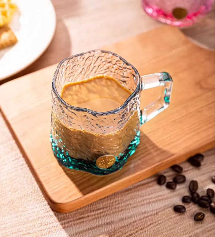 Ménage résistant à la chaleur à paroi unique mode esthétique tasse en verre bleu vert café tasse en verre poignée ronde