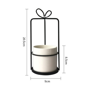 <span class=keywords><strong>Mini</strong></span> vase à fleurs en céramique bon marché, décor <span class=keywords><strong>de</strong></span> maison en céramique avec support en métal - Product Image 2
