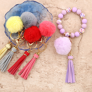 Bracelet porte-clés élastique <span class=keywords><strong>en</strong></span> perles de bois, motif rectangulaire tissé, style simple et durable, avec breloque pompon <span class=keywords><strong>en</strong></span> peluche - Product Image 5