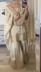 Aus gezeichnete Qualität voll genäht bereit, Sharara-Anzüge zu tragen Hochzeit Sharara-Anzug für Hochzeit Traditioneller Sharara-Anzug - Product Image 3