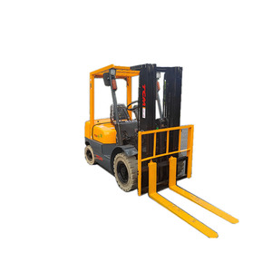 Chariot élévateur diesel TCM d'occasion d'origine, capacité de 3 tonnes, modèle FD30, chariot élévateur à combustion interne - Product Image 1