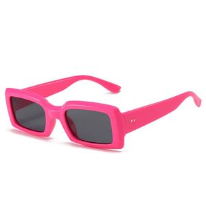 Lunettes de soleil carrées rétro personnalisées avec logo, monture petite, couleur gelée, lunettes de soleil rectangulaires pour femmes - Product Image 5