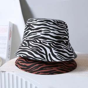 Sombrero de Pescador Reversible Personalizado para Adultos, con Estampado Animal, Diseño Pintado a Mano, para Actividades Casuales y Ciclismo - Product Image 4