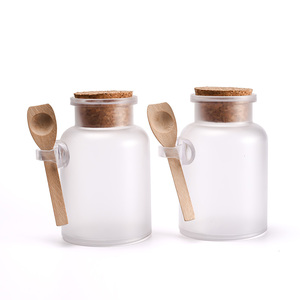Gran oferta, contenedor de comida PET mate esmerilado, 100ml, 200ml, 300ml, botella de sal de <span class=keywords><strong>baño</strong></span>, cuchara de corcho, bomba de impresión de logotipo personalizado para embalaje - Product Image 1
