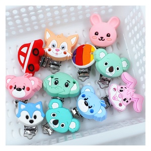 Cadena para chupete DIY de gran venta, sujetachupetes de silicona hechos a mano, clip para chupete personalizado con diseño de animales - Product Image 1