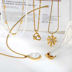 Joyería al por mayor, chapada en oro, de acero inoxidable, a la moda, resistente al deslustre, collar clásico de cadena de serpiente para mujer - Product Image 1