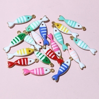 18x5mm breloques animaux marins en acier inoxydable breloques en forme de poisson en émail de couleur mélangée pour la fabrication de bijoux pendentif fête de l'océan ornement
