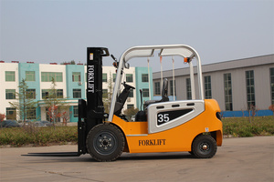 Factory Direct 2-5 Ton with Standard Lifting Height, for Warehouse Handling on <b>Flat</b> Surfaces - Product Image 3