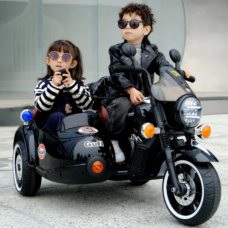 新しいスタイルの三輪大型電動バイク2人乗りは、バケツ付きの大人の親子おもちゃの車に座ることができます