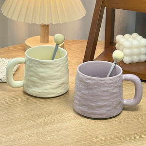 Mug en céramique à motif pierre avec couvercle et poignée boule, design minimaliste pour café, thé, eau, usage bureau, maison, cadeau - Product Image 5