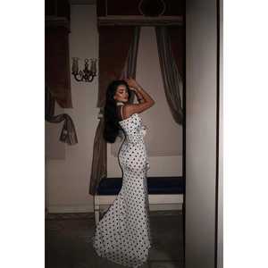 Vestido Largo Blanco con Puntos y Detalle de Rosas para Mujer, Estilo Formal, Recto, de Poliéster, para Verano, Varias Tallas Disponibles - Product Image 1