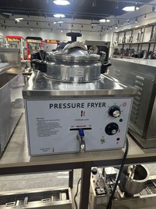 Friteuse taïwanaise électrique à haute pression commerciale avec contrôle de la température pour la qualité d'exportation de steaks de cuisses de poulet frites américaines - Product Image 6
