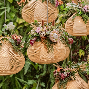 <span class=keywords><strong>Suspension</strong></span> artisanale en fil de fer et <span class=keywords><strong>tissu</strong></span> de soie avec arrangement floral artificiel réaliste pour la décoration de plafond de restaurant - Product Image 4